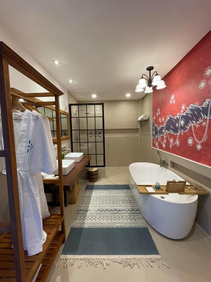 Mua Tala Hotel เอลนิโด ภายนอก รูปภาพ